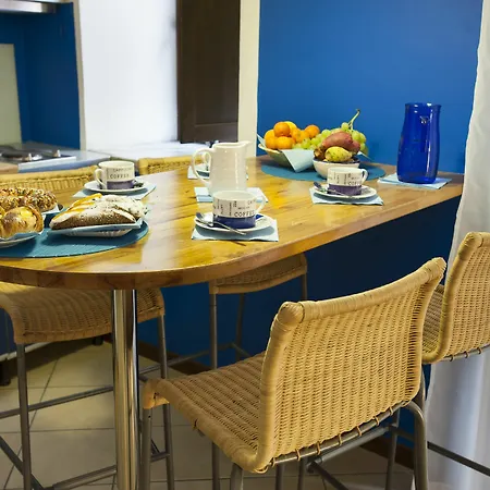 Al Vicolo Apartment *